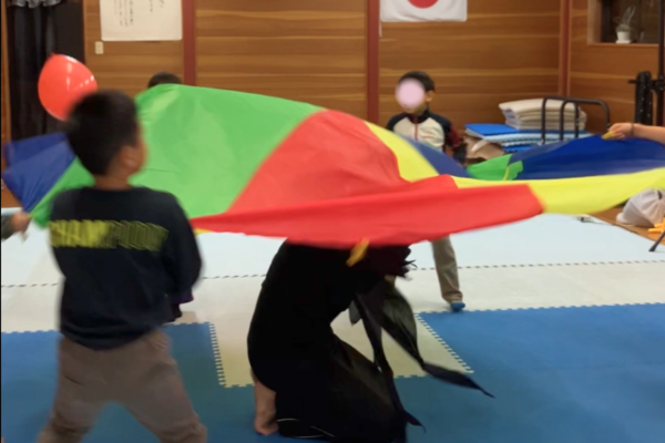 パラバルーンで風船ゲーム